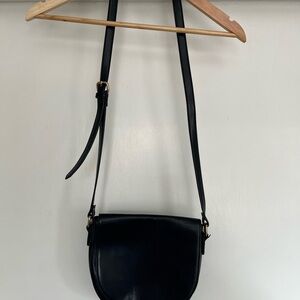 Elegant Black Leather Crossbody Bag